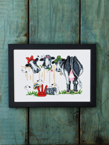 Kit de bordado Vacas curiosas 29x20 cm