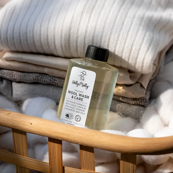 Holly Molly Delicate Wool Wash 300ml – 1 ud