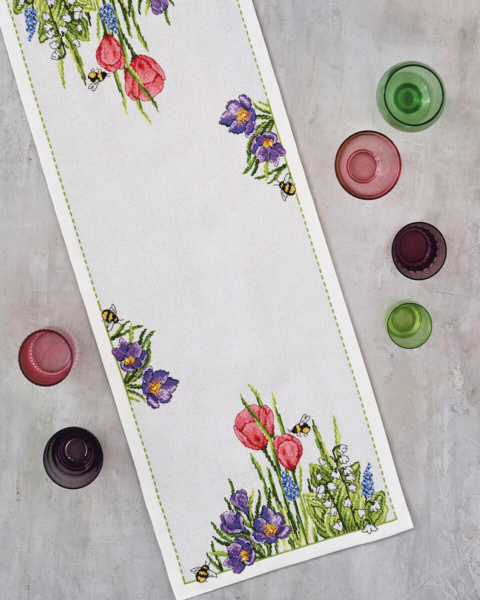 Kit de Bordado Primavera 34 x 86 cm