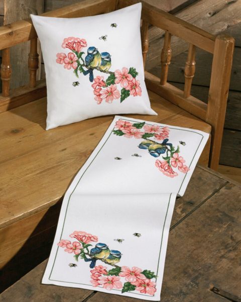 Kit de bordado Carboneros en flores 33 x 87 cm