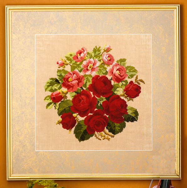 Kit de bordado Rosas antiguas 42x42 cm 5605/82