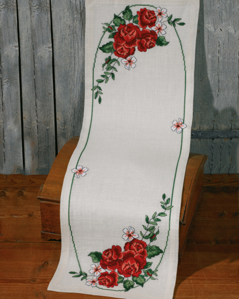 Kit de bordado Rosas rojas 35 x 111 cm