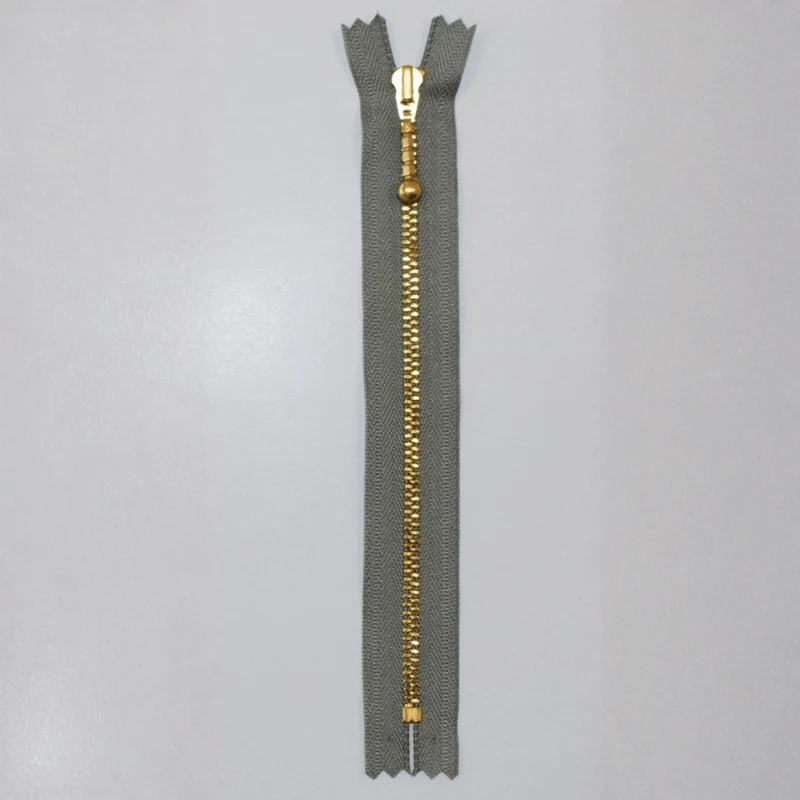 YKK Cremallera Fija, Latón, 4 mm 135 Gris medio