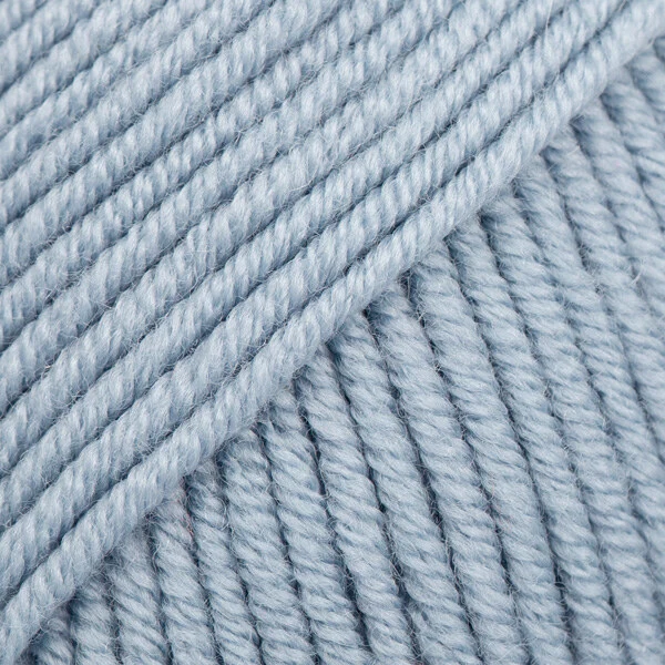 DROPS Merino Extra Fine 38 Neblina azul (Uni Colour)