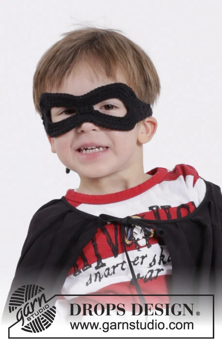 Extra 0-1075 Little Zorro by DROPS Design — Antifaz de ganchillo, talla única. — 1