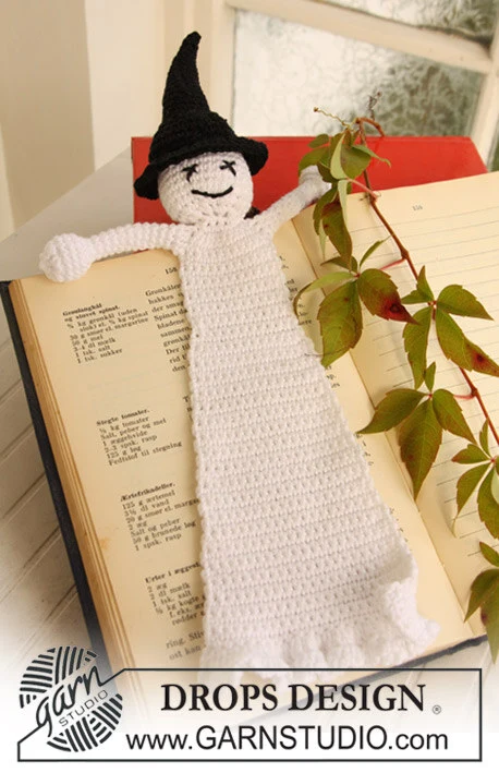Extra 0-703 Scary Tales by DROPS Design — Decoraciones de Halloween con relleno y dos colores. — 1