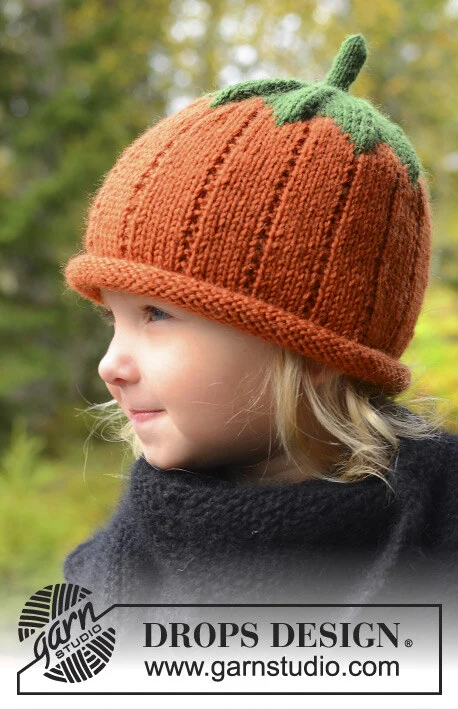 Extra 0-966 Sweet Pumpkin by DROPS Design — Gorro de calabaza: 0/6 meses, 1, 2/4, 5/6 y 7/8 años; cabeza: 42, 45, 48, 50 y 52 cm. Agujas de doble punta de 2 mm para el tallo y circular de 40 cm de 3,5 mm. — 2