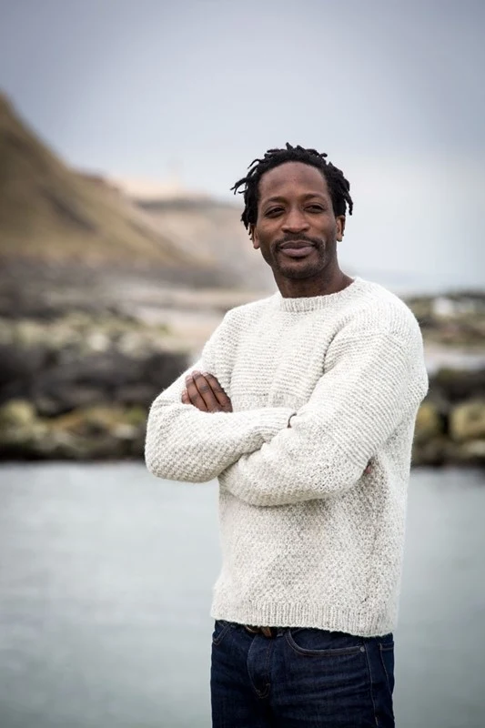 Jersey de hombre en abalorios dobles