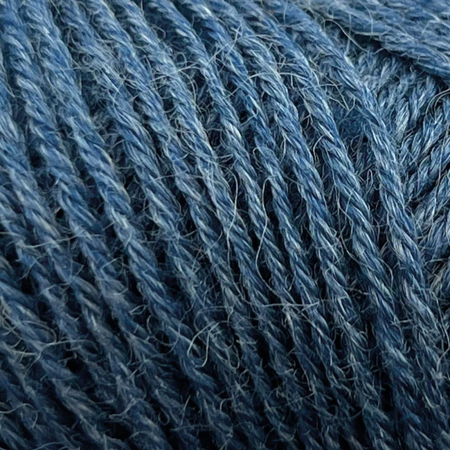 Onion Nettle Sock Yarn 1024 Azul polvoriento