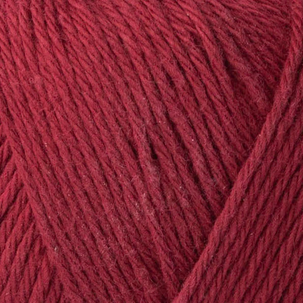 Yarn and Colors Favorite 029 Borgoña