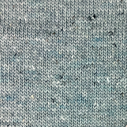 Permin Kamelia 22 Gris claro