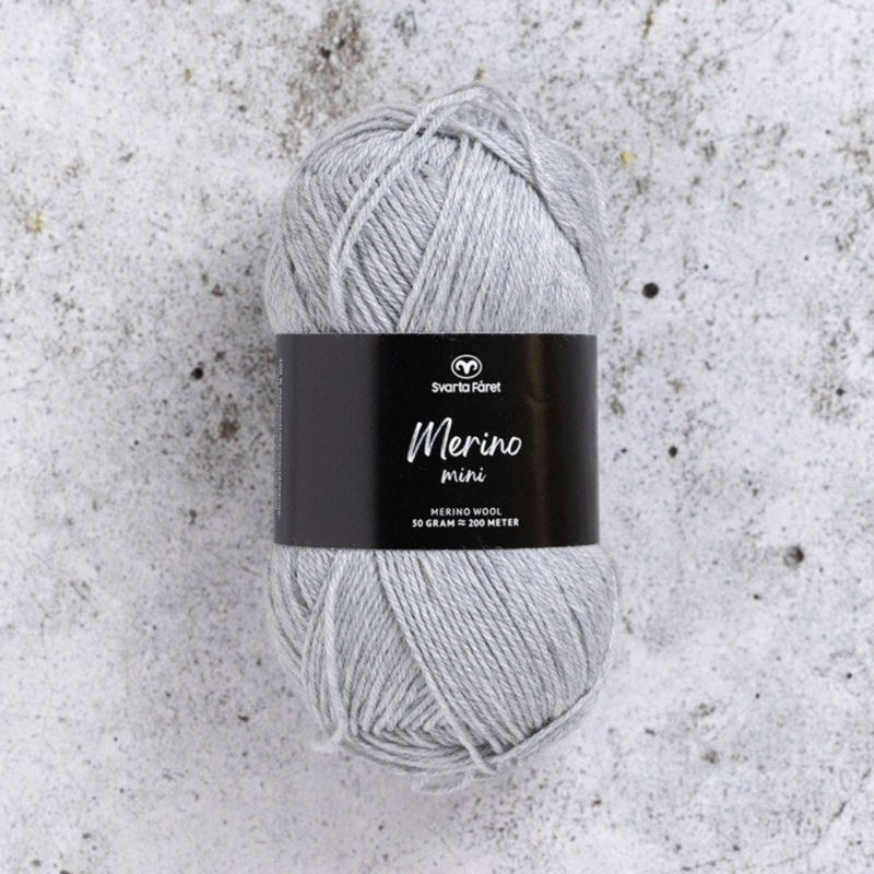 Svarta Fåret Merino Mini 23 Gris intacto