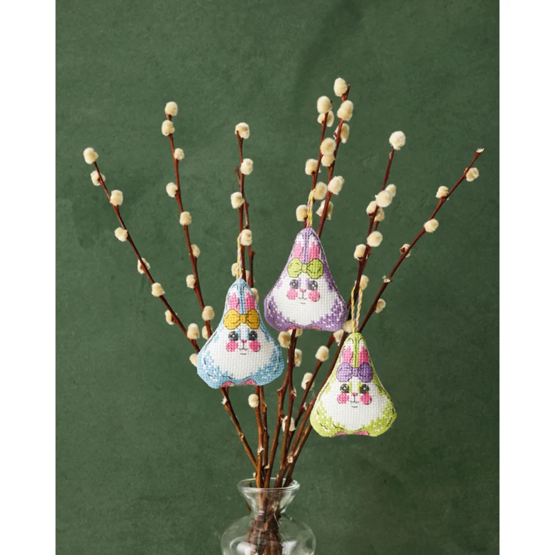 Conejos de Pascua con lazo pack de 3 6 x 7 cm