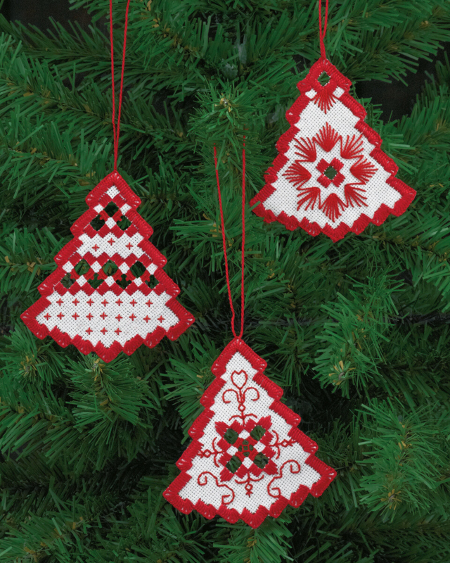 Kit de bordado Hardanger árbol de Navidad rojo x 3 7,5 x 8 cm