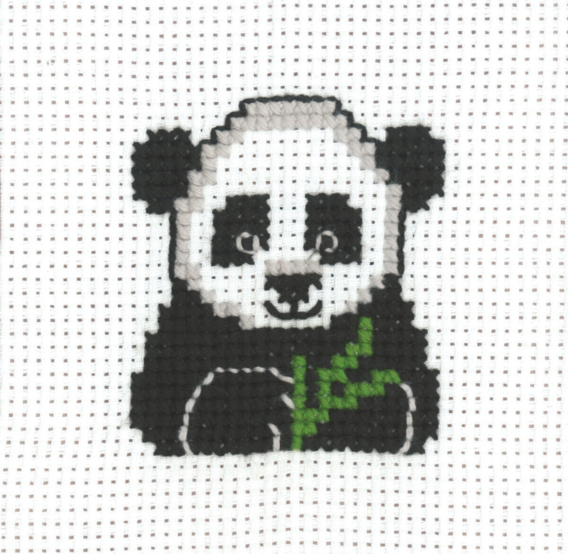 Kit de Bordado MFK Panda 8 x 8 cm