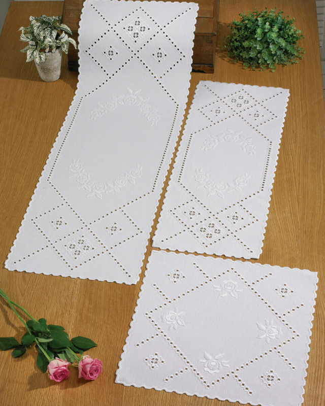 Kit de bordado Hardanger con rosas 27 x 68 cm