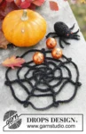 Extra 0-968 Webster by DROPS Design — Telaraña con araña de ganchillo en DROPS Safran. Una pequeña decoración para Halloween. — 1