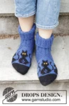 244-44 Bewitched Cat Socks by DROPS Design — Calcetines: 35/37, 38/40 y 41/43; pie: 22, 24 y 27 cm. La mostaza se utiliza para bordar los detalles. También agujas de doble punta de 4 mm. — 3