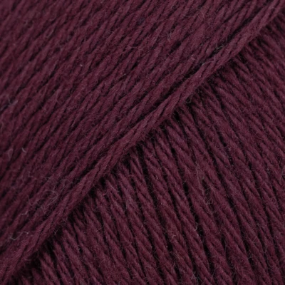 82 Uva oscuro (Uni Colour)