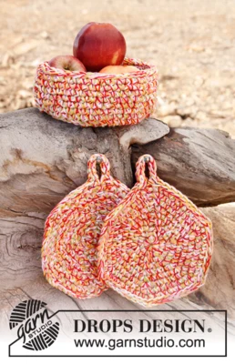 147-29 Bright Summer by DROPS Design — Cesta y agarradores de cazuelas a ganchillo en DROPS Safran. El kit reúne cinco colores que se trabajan juntos. — 1