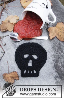 Extra 0-1457 Dead Man's Happy Hour by DROPS Design — Calavera de unos 10 × 11 cm. Utiliza unos 18 g después de endurecerla. Consulta en el patrón el acabado y endurecimiento. — 1