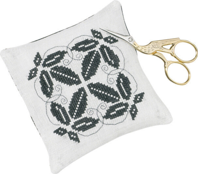 Kit de bordado Alfiletero, hojas 11 x 11 cm